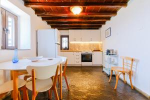 Casa Nikolea by RentalsPro - Afytos Halkidiki