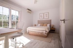 Bright 2BD2BA Apt w Private Terrace - Spacious