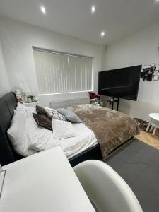 Modern Double Room near Manchester City Centre