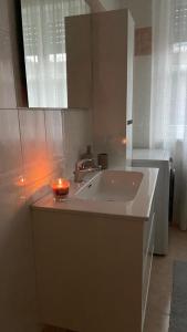 Appartamento completo, ben attrezzato con giardino