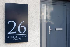 Stunning Swansea Marina beach house with sea views