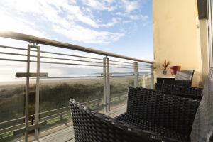 Stunning Swansea Marina beach house with sea views