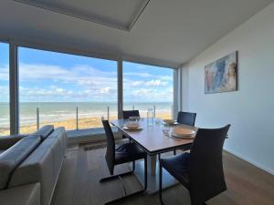 Le Zilt Appartement rénové deux chambres vue mer et dune avec parking privé à La Panne by La Conciergerie