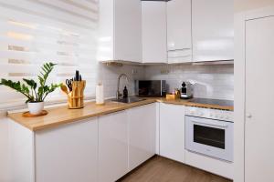 Cozy 2BR Duplex - 2 min walk to Plaza Santa Ana