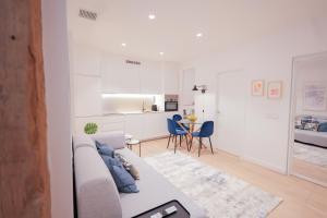 Delightful 2BR Flat in Chic Chueca