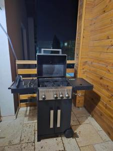 Carol Residence Penthouse -outside jacuzzi and barbeque- 10 min to the Christmas Market