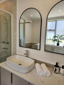 Blue Water Golf Villa, Views, 3BDR On suite, Pool, views