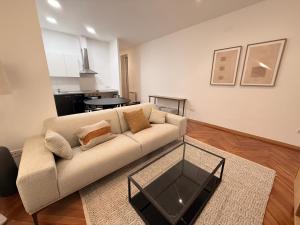 Modern Comfort in Madrid 2BR Gem