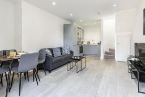 Stylish Bickley Home Near London by StayStayStay