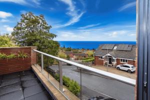 Le Morne – Luxury Coastal Escape with Hot Tub & Sea Views