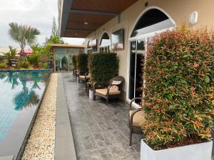 Kalamung Resort and Pool villas