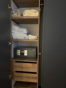 Walking distance to Old city