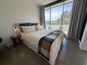 Loveland Penthouse Luxe Lakeside Escape