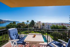 Acapulco Apartment 18 by Casasol