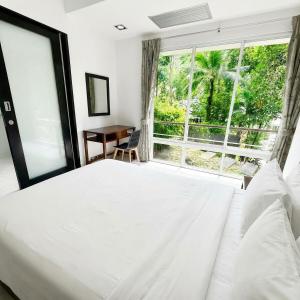 Kamala Hills Ocean Breeze 3 Bedroom Loft with Access to 3 Pools