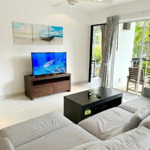 Kamala Hills Ocean Breeze 3 Bedroom Loft with Access to 3 Pools