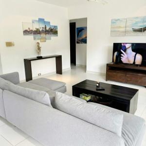 Kamala Hills Ocean Breeze 3 Bedroom Loft with Access to 3 Pools