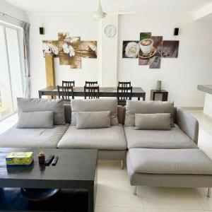 Kamala Hills Ocean Breeze 3 Bedroom Loft with Access to 3 Pools