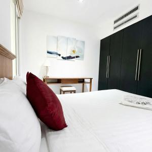 Kamala Hills Ocean Breeze 3 Bedroom Loft with Access to 3 Pools