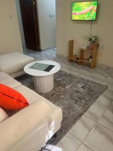 Mlima view- cozy one bedroom apartment with free WiFi and parking