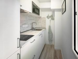 Lima habitación perfecta para vivir y compartir en Madrid Temporal VAL6132