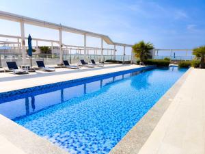 Island Vista Haven 2 BR Private beach I Rooftop Pool