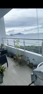 Beautiful apartment overlookig bay