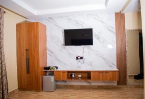 Alya Hotel & Suites Ltd