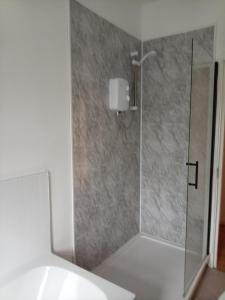 Apartment Sleeps 2 - in the Shadow of Liverpool FC