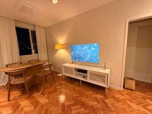 Apartamento em Copacabana próximo há 5 min da praia e estação de metrô