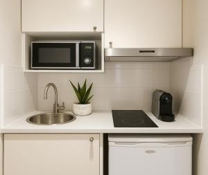 Arc de Triomphe - Premium family apartment for 5