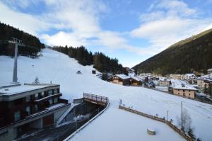 Ary Holiday Home Ski , Bike & Walk