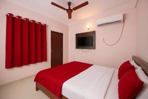 Hotel The Shree Raj Palace Ayodhya Near Dasharatha Mahal 500m - Ram Janambhoomi & Railway Station 750m -Prime Location #Wi-Fi #Parking - Fully Air Conditioned Room - Top Rated Hotel In Ayodhya Book Quickly