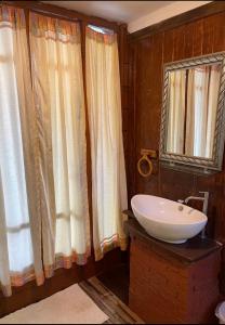 Chiangmai Lanna wooden Room