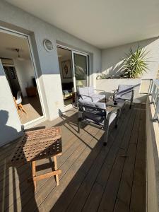 Panoramic view Mediterranean sea Wifi AC free parking