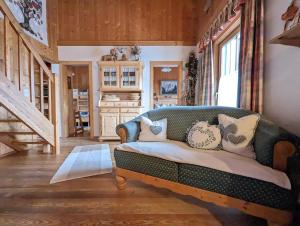 Gemütliches Almhaus mit Sauna, Kamin, Vollausstattung und W-Lan auf 1800m