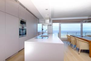 Royal Palace Breeze 75