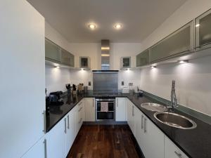 Penthouse Canary Wharf - Free WiFi