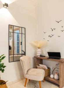 La Petite Fleur City apartment Chania