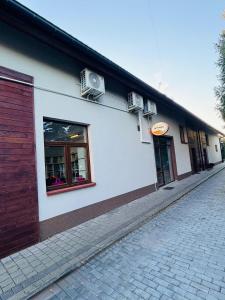 VILLA BESKIDY Jezioro Zywieckie POKOJE Z LAZIENKA KLIMATYZACJA TV WIFI