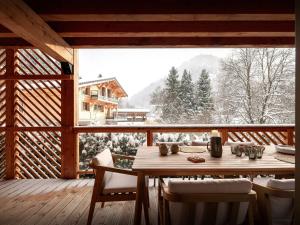 Lodge Cresson - OVO Network