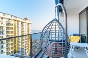 The Beach Haven 1BR , Sea-view apartment