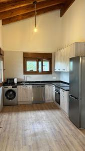 Casa de Aldea EL AVELLANU