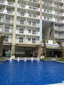 Cozy Condo near LRT, Katipunan, Araneta Cubao