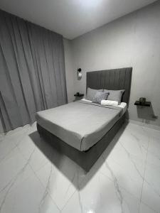 Cerca del aeropuerto los frailes I