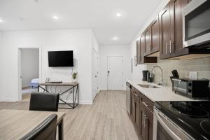 Modern 1BR1BA unit at Fairmount Square