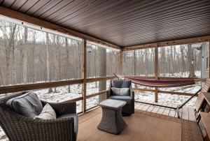 Dog-Friendly w Hot Tub, Fire Pit & River Access
