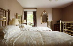 Prospect House Elegant Georgian 4BR Home in Durnham