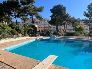Beautiful apartment in Mont des Oiseaux