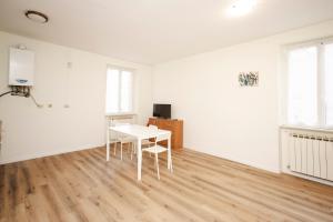 Cornigliano Apartment 3